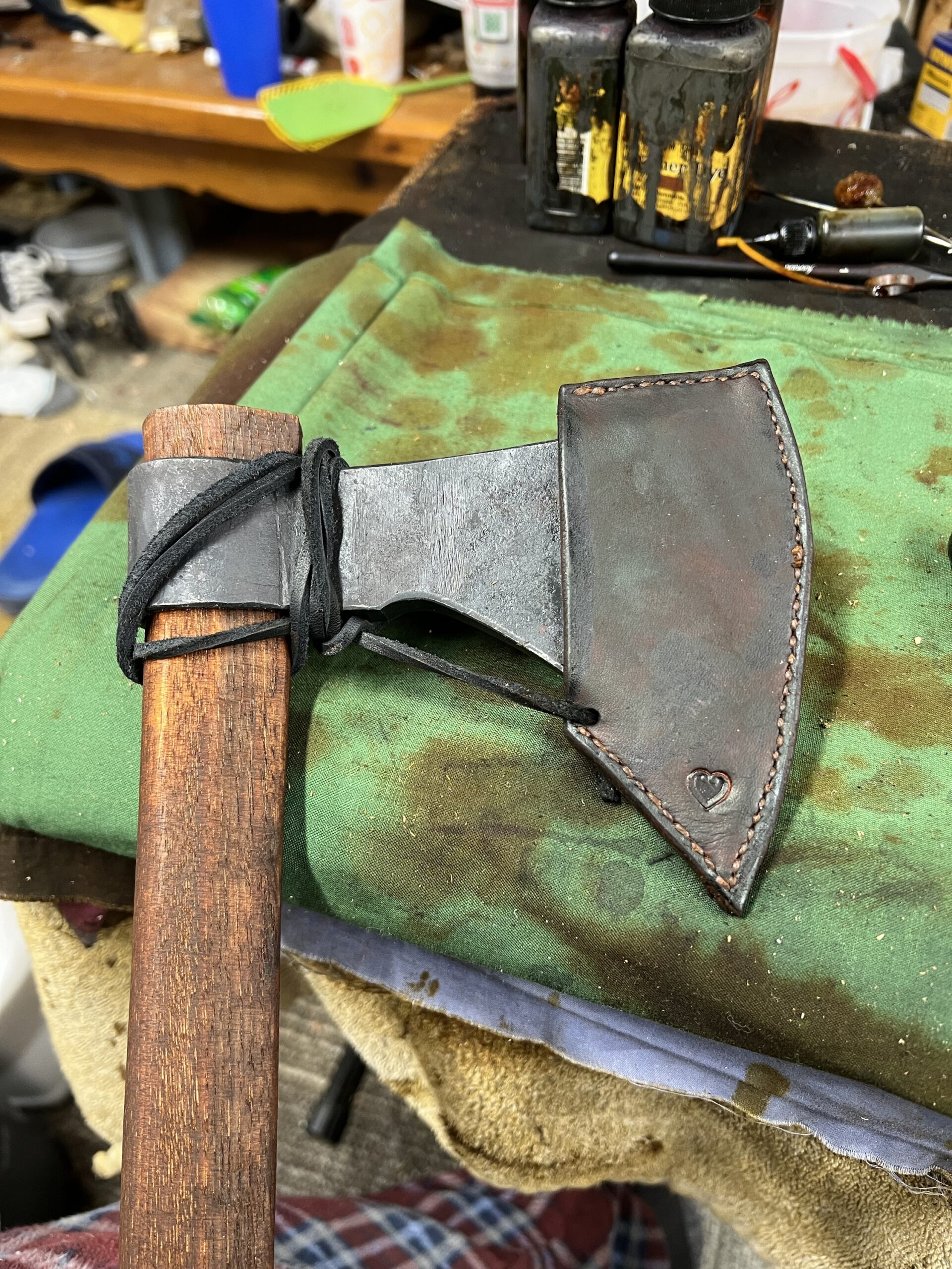 Tomahawk cover - Image 3